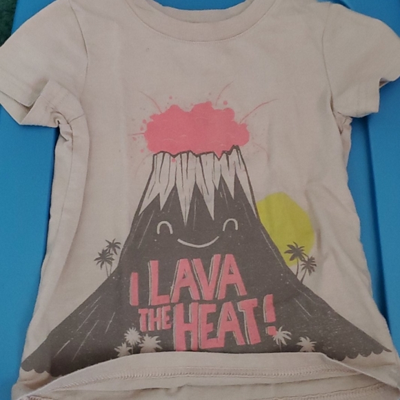 4 shirts - Picture 4 of 4